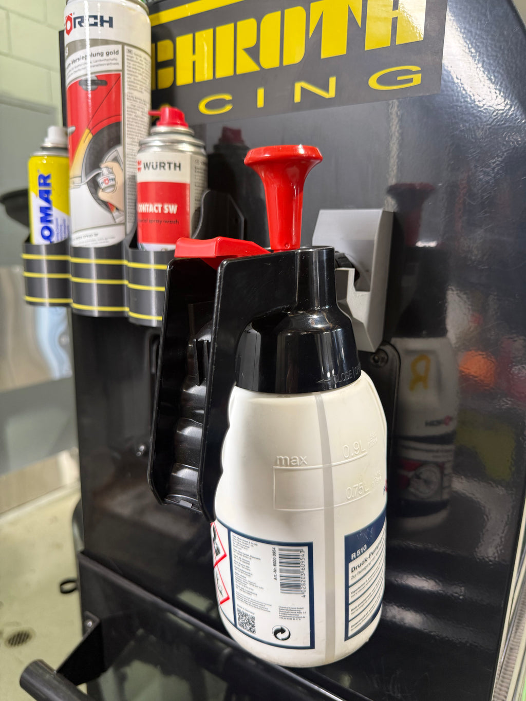 SPRAY BOTTLE MOUNT